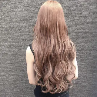 ロング カラー Rina  のヘアスタイル