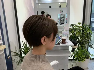 ショート カラー 🧸縮毛矯正特化 金澤 彩香🎀のヘアスタイル