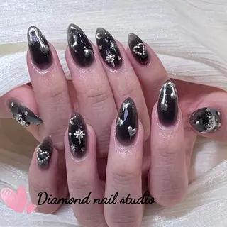 ネイル Diamond Kokona🩷のネイルデザイン