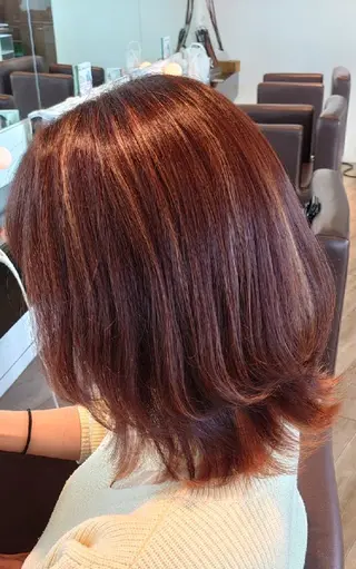 ミディアム xxxy's color flip所属・天願 ゆかのヘアスタイル