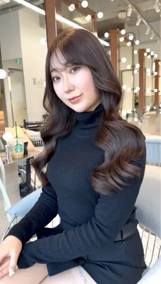 ロング 🎀透明感ブラウ ンshizuka🎀のヘアスタイル