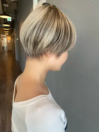 ショート カラー 似合わせカラーパーマ 🌿kitin米川のヘアスタイル