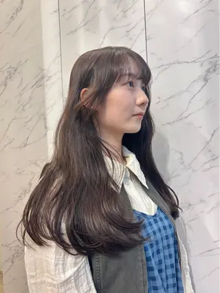 ロング miu /透明感カラーのヘアスタイル