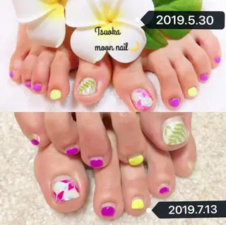 ネイル 🌙都岡 ムーンネイルのネイルデザイン