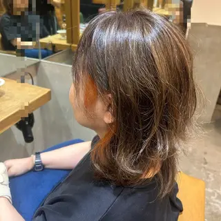 ミディアム カラー 若狭 彩花のヘアスタイル