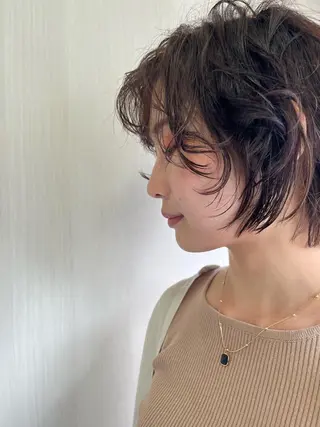 ショート ウスイマイコ カット/ケアカラーのヘアスタイル