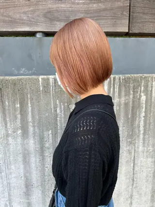 ショート カラー DEE okazakiのヘアスタイル