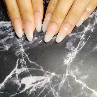 セミロング ネイル クロキ 。のネイルデザイン