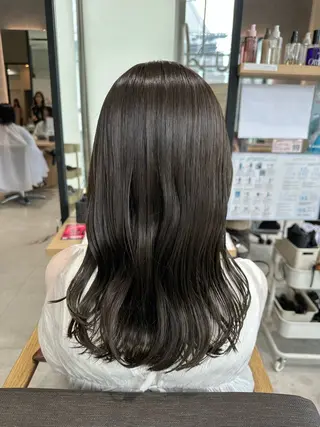 ミディアム カラー 🍜のばた 🍜のヘアスタイル