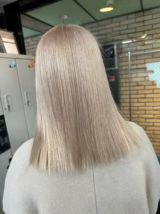 ミディアム 難波ブリーチカラー 伊藤洋輝のヘアスタイル