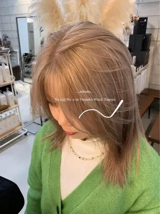 ミディアム 新海 芳樹のヘアスタイル