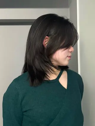 ミディアム 透明感/レイヤー カット🎀Maco.のヘアスタイル