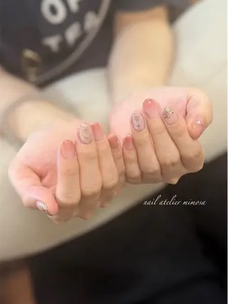 ネイル アトリエ　ミモザ所属・いまむら あかりのネイルデザイン