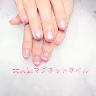 ネイル pink ladyサロン所属・べ にのネイルデザイン