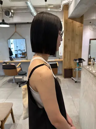 ショート REINA☁️透明感 カラー/ぷつっと♡のヘアスタイル