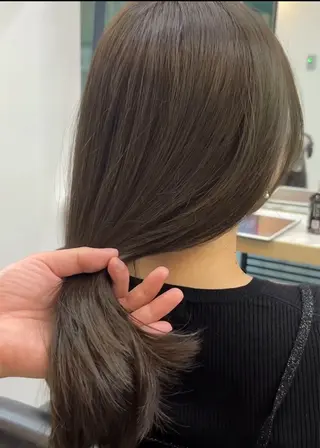 セミロング 赤み・黄み消し/ 透明感/🍃そうたのヘアスタイル