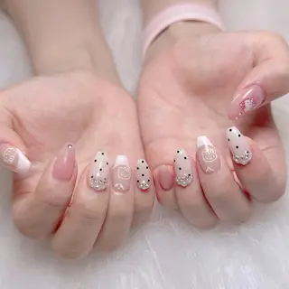 ネイル Mari 🎀六月移転のネイルデザイン