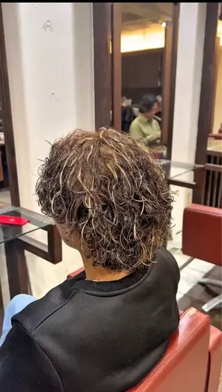 パーマ メンズ メンズ/パーマ/ 波巻き/サーフカールのヘアスタイル