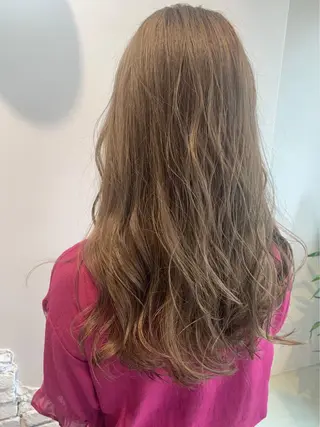 ロング カラー Chlom🌿Top Stylist沖田のヘアスタイル