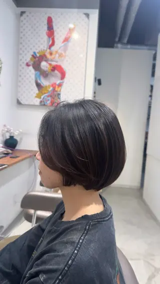 ショート HAIR LOUNGE Run Ways所属・Shiho 🦋 ／透明感カラーのヘアスタイル