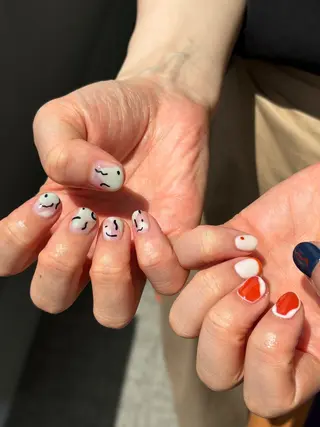 ネイル SALON VILLAGE Aoyama 2nd.所属・堀川 祐里のネイルデザイン