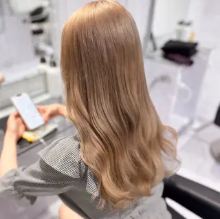 ロング カラー 🫧うる艶トレンド 🫧透明感カラーのヘアスタイル