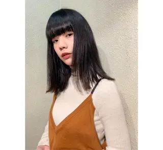 ミディアム ヨナイ チヒロのヘアスタイル