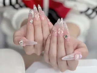 ネイル lucky nail 歌舞伎町のネイルデザイン