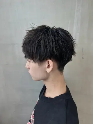 ショート メンズ ラウンドマッシュ/ フェザーショート大阪のヘアスタイル