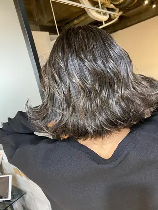 ミディアム カラー ヘアアレンジ 久米 治仁のヘアスタイル