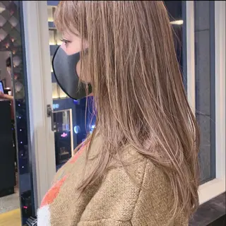 セミロング WISTERIA KAORUのヘアスタイル