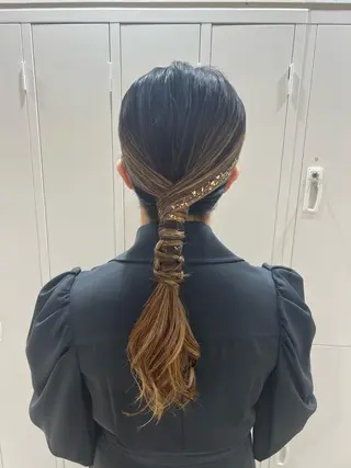 セミロング mina .のヘアスタイル