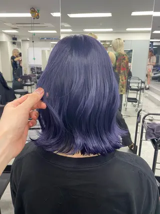 ミディアム カラー 艶カラー/ハイトーン /レイヤーカットのヘアスタイル