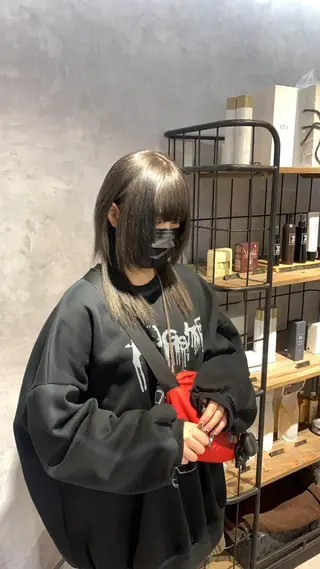 ミディアム L STUDIO心斎橋店所属・派手髪支持率No1 Eisukeのヘアスタイル