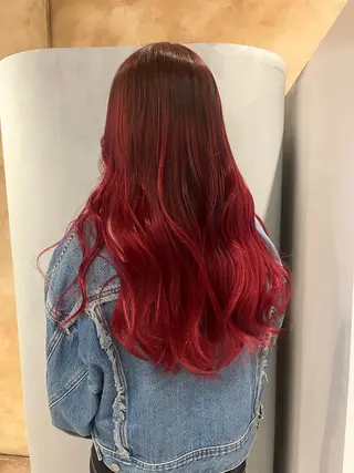 ロング lot Kanau ハイトーン／デザインのヘアスタイル