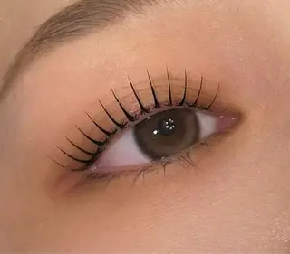 パーマ アデル エクステサロンのマツエク・マツパデザイン