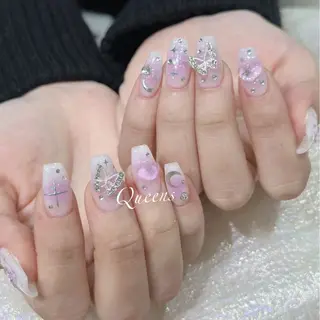 ネイル Queens 榊 まおのネイルデザイン