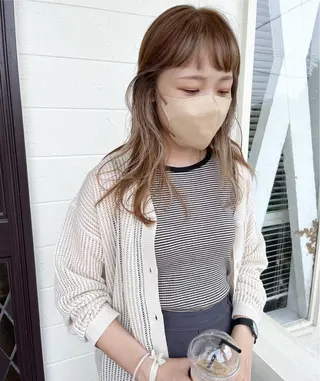 ロング カラー 江原 彩華のヘアスタイル