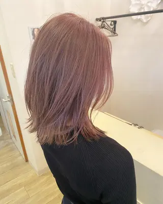 ミディアム カラー grand juteのヘアスタイル