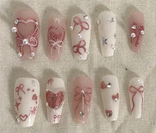 ネイル D-BEAUTY Nailsalonのネイルデザイン