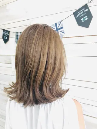 カラー ○HITOMI ○のヘアスタイル