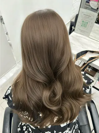 ロング カラー 韓国ヘア🇰🇷／ 艶カラー鈴木萌愛🩶のヘアスタイル