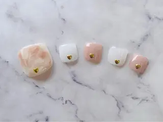 ネイル AYA Reginaのネイルデザイン