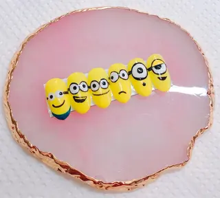 ネイル CROWN プライベートサロンのネイルデザイン