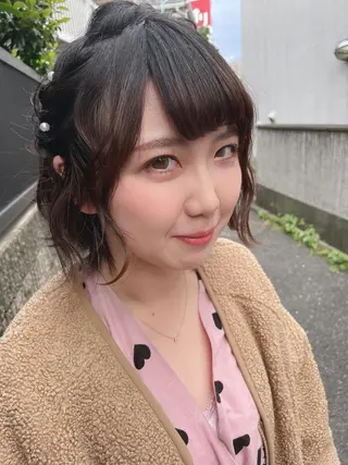 ショート ヘアアレンジ ヘアセット🎀耳つぼ 👂💎MONAMIのヘアスタイル