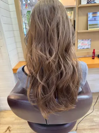 カラー grace西宮北口店所属・柔髪/艶髪カラー RIKU.Kのヘアスタイル