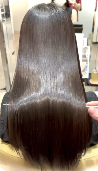 ロング わだ まゆのヘアスタイル