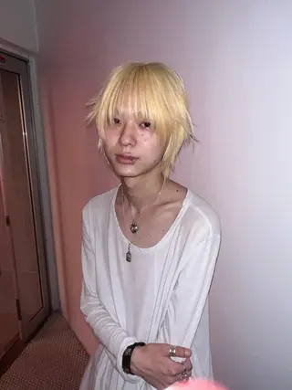 メンズ AIRA/ブリーチ ‪/透明感カラーのヘアスタイル