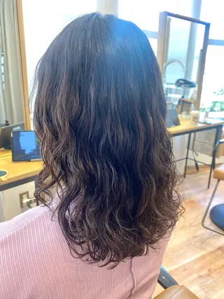 ミディアム パーマ ❤️パーマ美容師✂︎ 井口美緒のヘアスタイル