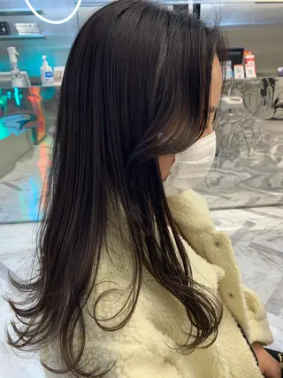 ロング 平野 優奈のヘアスタイル